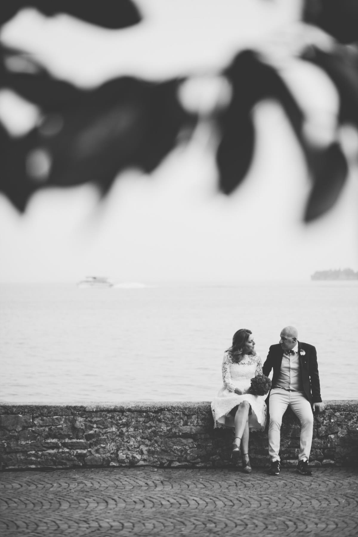 intimate wedding on Garda lake | Laura Stramacchia | Wedding Photography