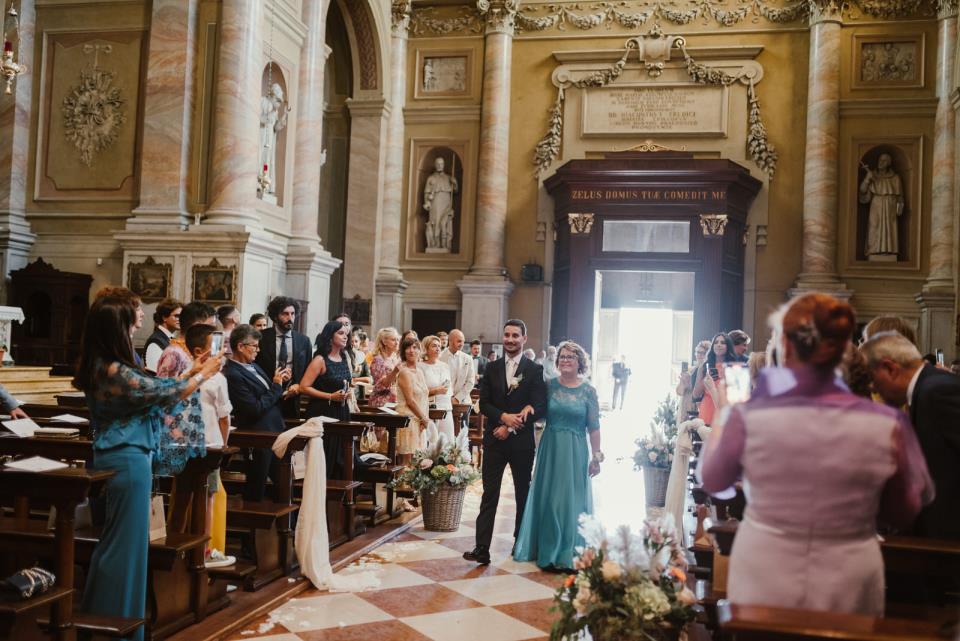 ingresso sposo | Laura Stramacchia | Wedding Photography